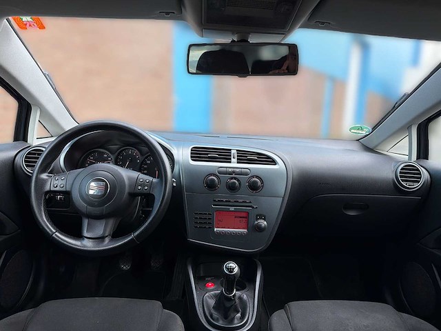 Seat leon 1.6 25 edition | 38-hsh-1 i - afbeelding 18 van  28