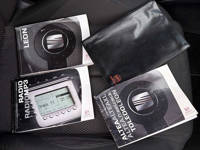 Seat leon 1.6 25 edition | 38-hsh-1 i - afbeelding 20 van  28