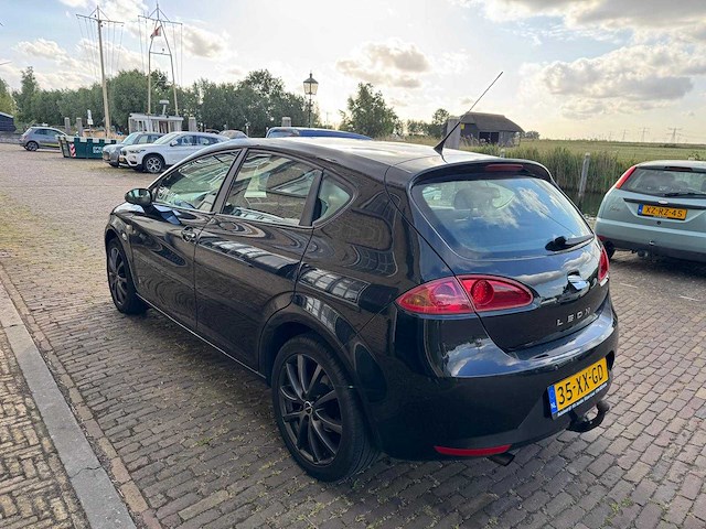 Seat leon 1.6 sportstyle 35-xx-gd - afbeelding 9 van  16