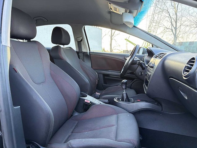 Seat leon 2.0 fsi reference | 65-sg-bg i - afbeelding 19 van  26