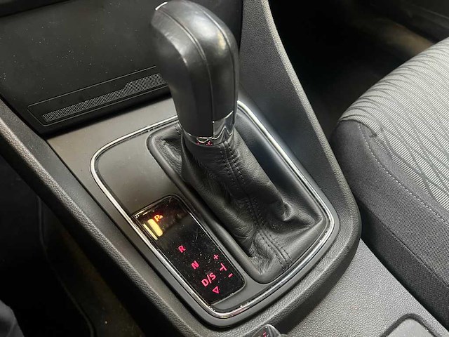 Seat leon 2.0 tdi style; 2-ksp-69 - afbeelding 6 van  16