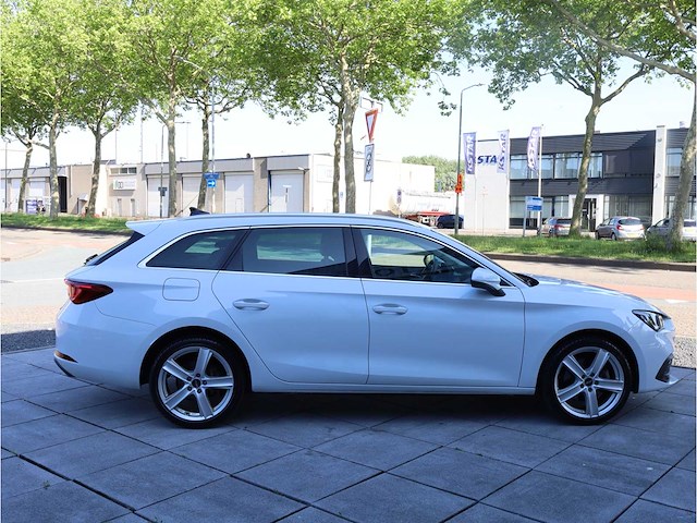 Seat leon sportstourer 1.4 tsi ehybrid phev 204pk automaat 2023 - afbeelding 35 van  38