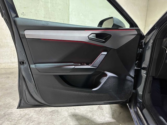 Seat leon sportstourer 1.5 tsi fr launch edition 150pk 2021, k-051-pp - afbeelding 29 van  39