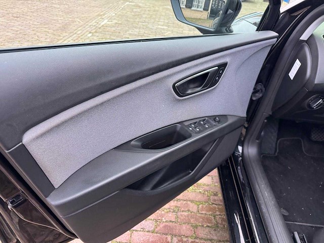 Seat leon st 1.0 ecotsi st. bnsi. sport pv-521-s - afbeelding 11 van  33