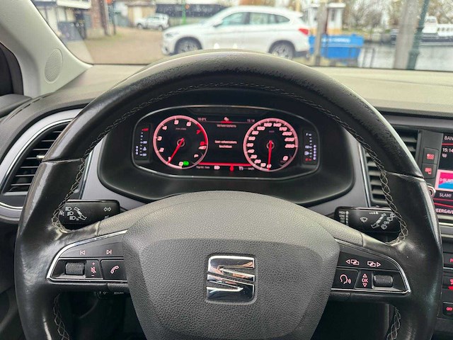 Seat leon st 1.0 ecotsi st. bnsi. sport pv-521-s - afbeelding 19 van  33