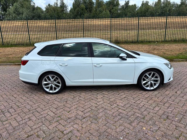 Seat leon st 1.6 tdi ecomotive lease sport, 1-xzt-78 - afbeelding 28 van  31