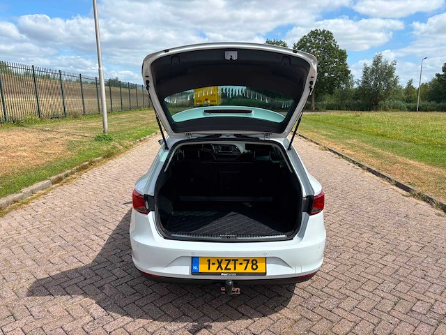 Seat leon st 1.6 tdi ecomotive lease sport, 1-xzt-78 - afbeelding 30 van  31