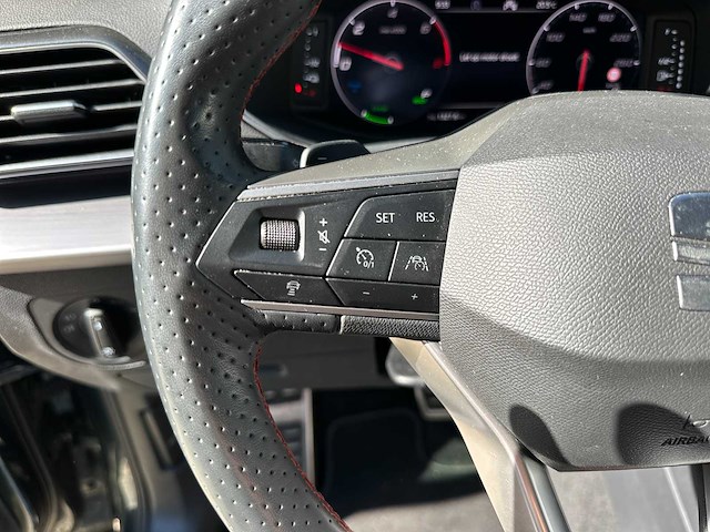 Seat tarraco 1.4 tsi e-hybrid fr phev business dsg-7 5d 180kw 148pk 2024 (origineel-nl+1e eigenaar), z-007-lf - afbeelding 16 van  33