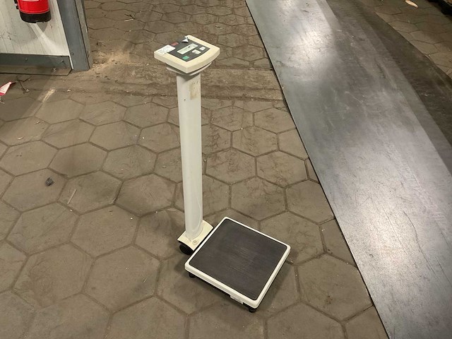 Seca personen weegschaal - afbeelding 1 van  2