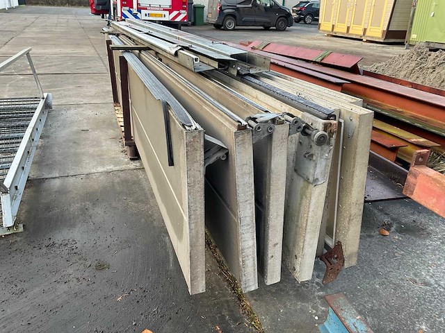 Sectionaal deurdelen - afbeelding 2 van  2