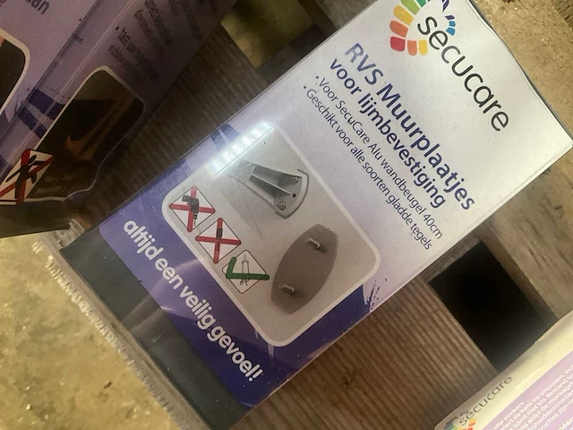 Secucare - voor wandbeugel rvs 2st - lijmbevestigingsplaatje - sanitair (2x) - afbeelding 3 van  5