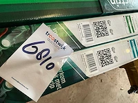 Secustrip - anti-inbraakstrip - basic 2050mm voordeur binnendraaiend wit - deurbeslag ramen en deuren (2x) - afbeelding 2 van  3