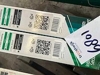 Secustrip - anti-inbraakstrip - plus 2050mm voordeur binnendraaiend zwartgrijs - deurbeslag ramen en deuren (2x) - afbeelding 2 van  3