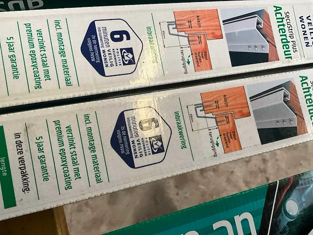 Secustrip - anti-inbraakstrip - plus 2115mm achterdeur buitendraaiend terugligging 0-6mm zwartgrijs - deurbeslag ramen en deuren (2x) - afbeelding 3 van  3