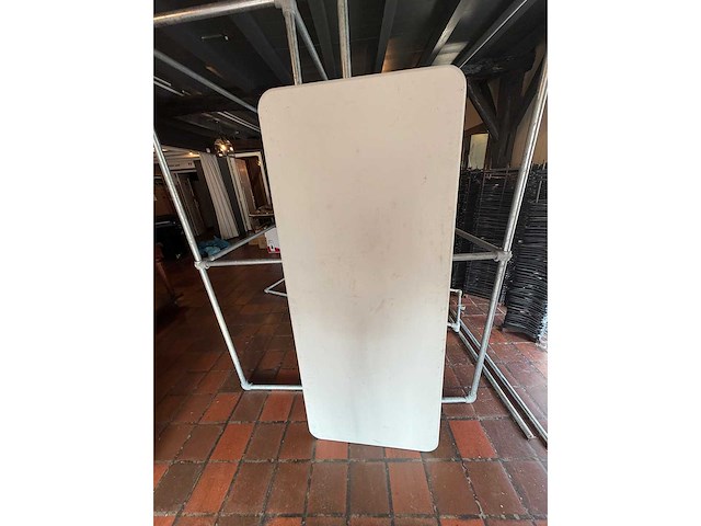 Sediamo inklapbare kunststof restauranttafels met bijpssende tafelrok (4x) - afbeelding 2 van  4