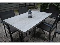 Sediamo terrasset bestaande uit 19 terrastafels en 76 terrasstoelen - afbeelding 12 van  12
