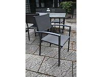Sediamo terrasset bestaande uit 19 terrastafels en 76 terrasstoelen - afbeelding 11 van  12