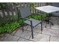 Sediamo terrasset bestaande uit 9 terrastafels en 36 terrasstoelen - afbeelding 3 van  8