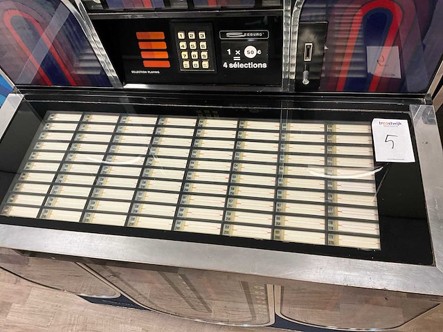 Seeburg estd4 stereo phonograph jukebox - afbeelding 5 van  10