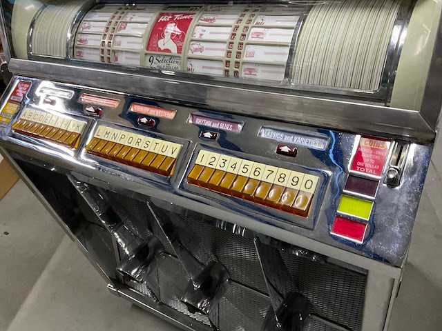 Seeburg kd200 jukebox - afbeelding 2 van  4