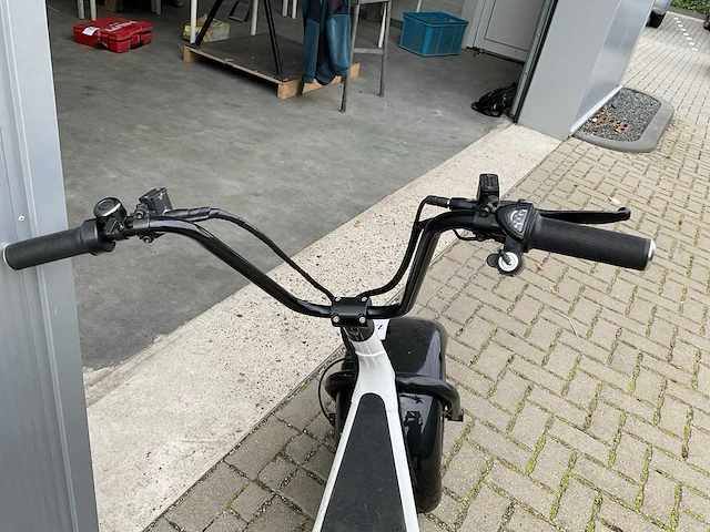 Seev citycoco elektrische step - afbeelding 4 van  9