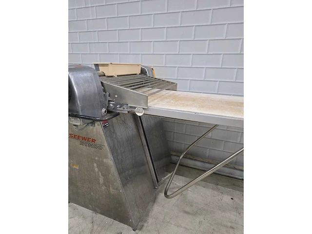Seewer rondo - ss063 - uitrolmachine - afbeelding 11 van  11