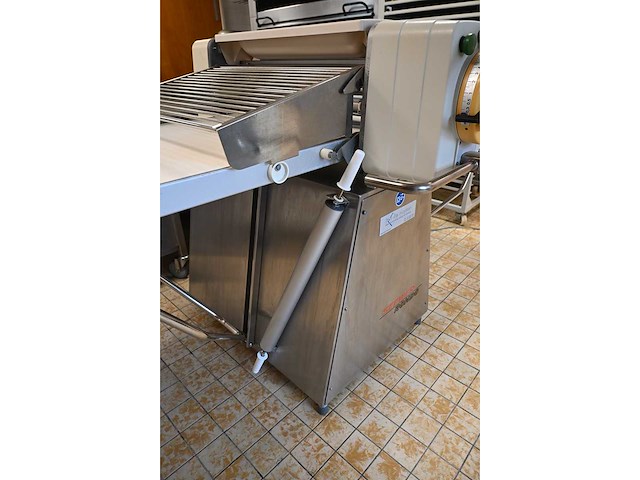 Seewer rondo automat sso 68 uitrolmachine - afbeelding 12 van  15
