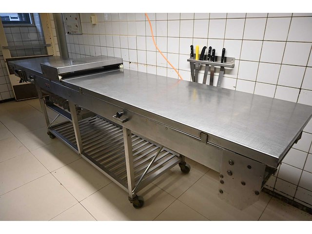 Seewer rondo sft 261 a rvs croissant uitrol snijtafel - afbeelding 4 van  12