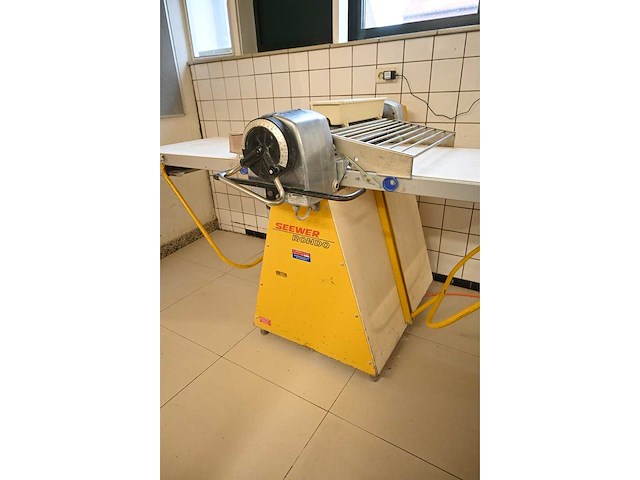 Seewer rondo sso 63 uitrolmachine - afbeelding 2 van  8