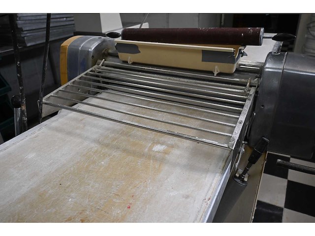 Seewer rondo sso 63 uitrolmachine - afbeelding 8 van  10