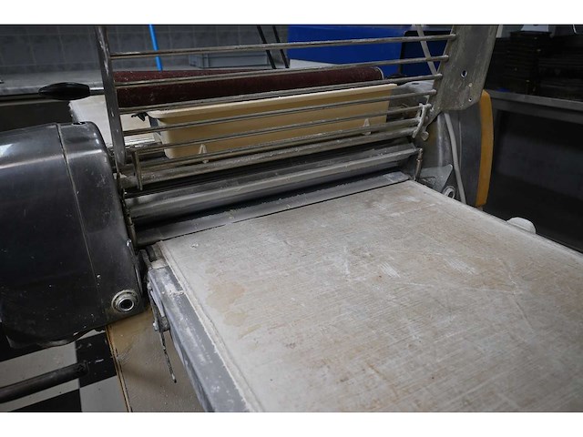Seewer rondo sso 63 uitrolmachine - afbeelding 9 van  10