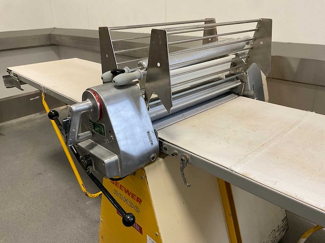 Seewer rondo svn 603 uitrolmachine - afbeelding 2 van  6