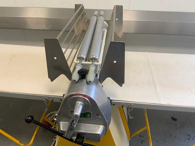 Seewer rondo svn 603 uitrolmachine - afbeelding 3 van  6
