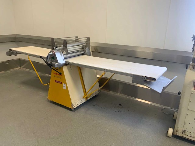 Seewer rondo svn 603 uitrolmachine - afbeelding 1 van  6