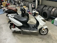 Seeyes/vom bromscooter dmb09a/bella milano e-scooter/scooter (2x) - afbeelding 16 van  21
