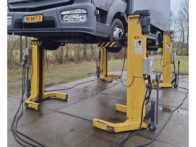 Sefac - vrachtwagen mobiele hefkolommen truck lift 4 st 6,5ton - afbeelding 11 van  11