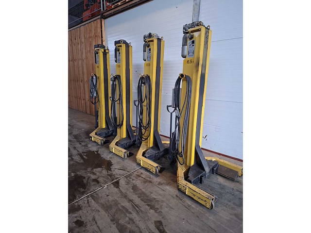 Sefac - vrachtwagen mobiele hefkolommen truck lift 4 st 6,5ton - afbeelding 2 van  11