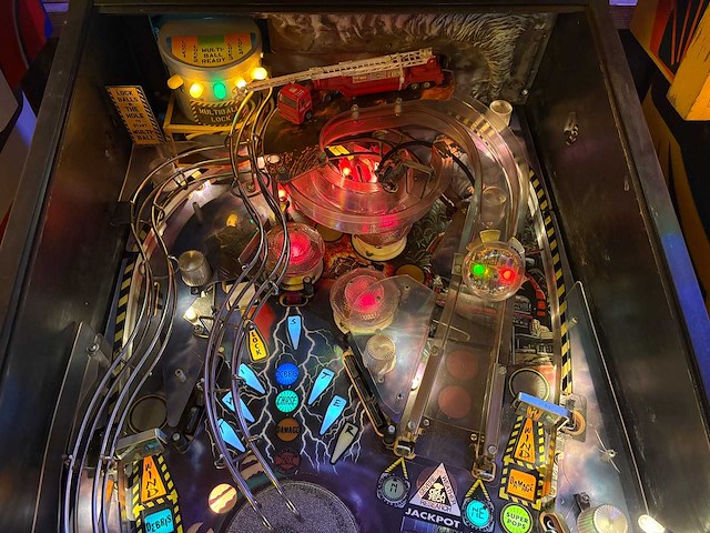 Sega - twister - flipperkast - afbeelding 7 van  11