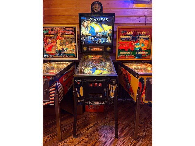Sega - twister - flipperkast - afbeelding 2 van  11