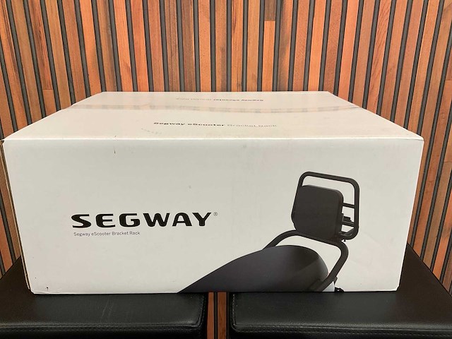 Segway - pm01305 (black) - achterklapdrager met kussen - afbeelding 1 van  3