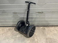 Segway - pt i2 se - elektrische zelfbalancerende step - afbeelding 1 van  7