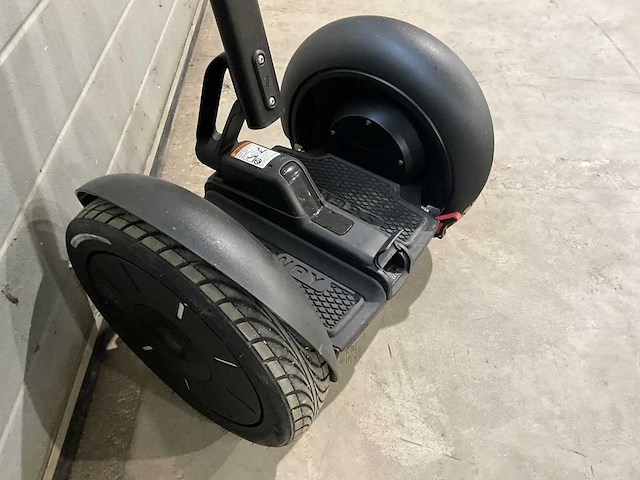 Segway - pt i2 se - elektrische zelfbalancerende step - afbeelding 4 van  7