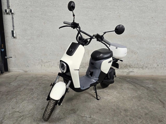 Segway-ninebot - elektrische bromscooter - b110s - 45km uitvoering fsg11n - afbeelding 6 van  7