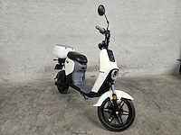 Segway-ninebot - elektrische bromscooter - b110s - 45km uitvoering fsg11n - afbeelding 1 van  7