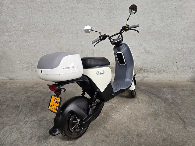 Segway-ninebot - elektrische bromscooter - b110s - 45km uitvoering fsg11n - afbeelding 2 van  7