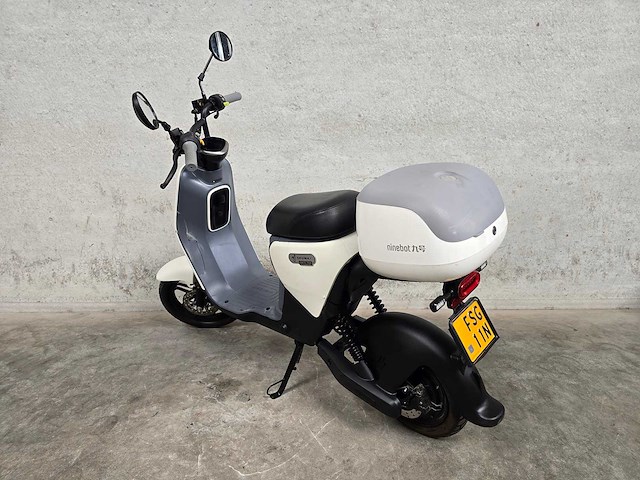 Segway-ninebot - elektrische bromscooter - b110s - 45km uitvoering fsg11n - afbeelding 3 van  7