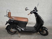 Segway-ninebot - snorscooter - e125s - brommer - afbeelding 4 van  11