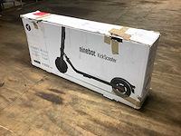 Segway ninebot e-scooter - afbeelding 1 van  3