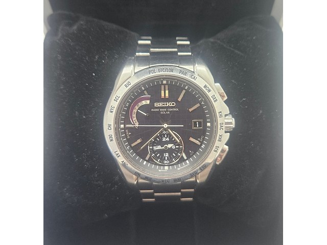 Seiko brightz solar radio wave controlled worldtimer herenhorloge - afbeelding 1 van  10