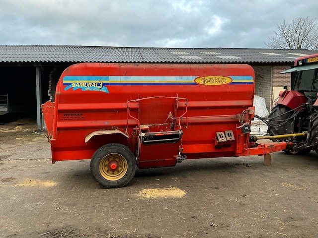 Seko samurai 3 500/110 voermengwagen - afbeelding 13 van  23